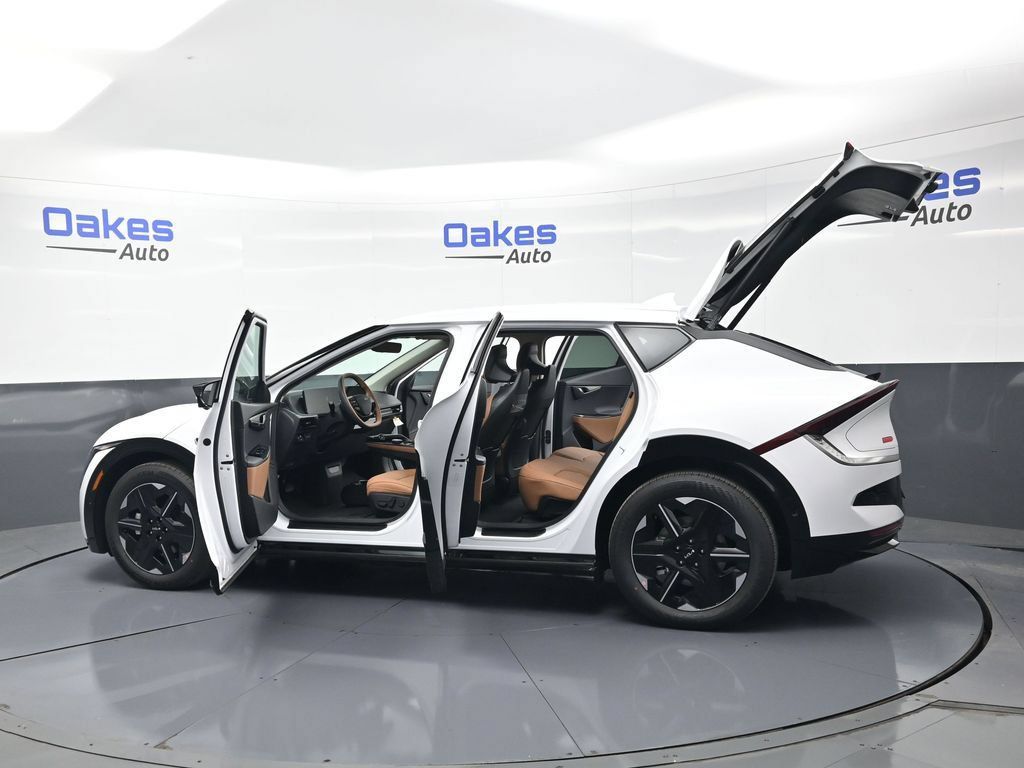 New 2026 Kia EV6 Wind RWD image 54