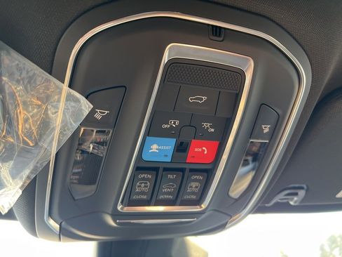 New 2026 Jeep Grand Wagoneer Limited image 35