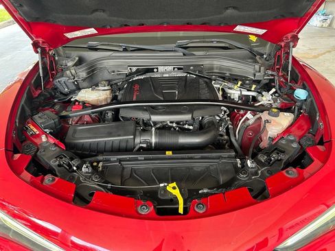 Used 2018 Alfa Romeo Stelvio Sport w/ Quick Order Package 22J Sport AWD/4WD image 12