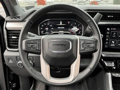Used 2025 GMC Sierra 2500 Denali image 22