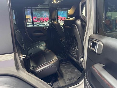 Used 2019 Jeep Wrangler Unlimited Rubicon AWD/4WD image 28