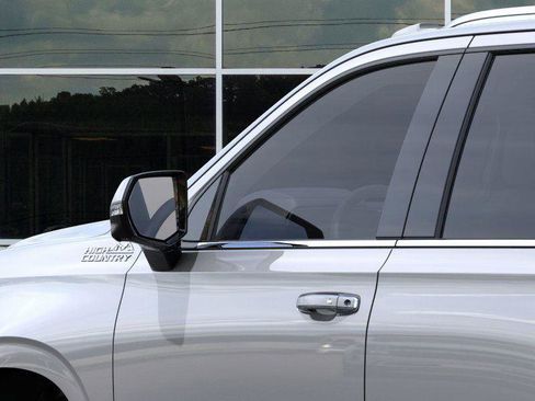 New 2026 Chevrolet Tahoe High Country image 12