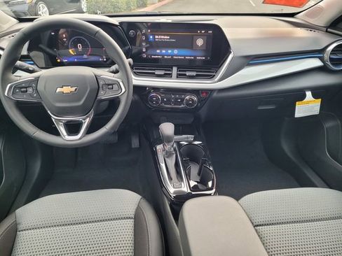 New 2026 Chevrolet Trax LT w/ Driver Confidence Package image 7