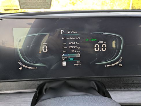 Used 2025 Kia Sportage X-Line image 33