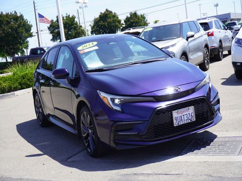 Used 2024 Toyota Corolla SE FWD image 1