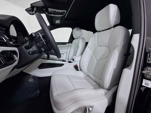 New 2026 Porsche Macan S image 5