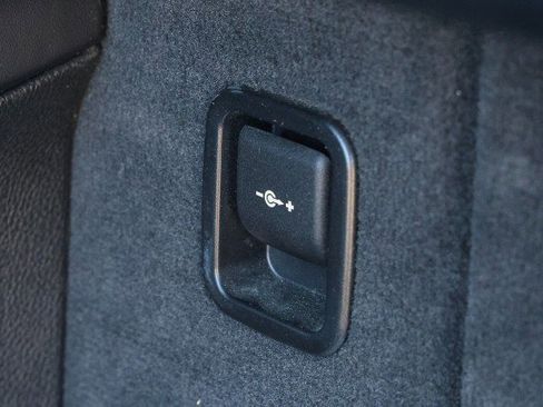 Used 2015 BMW X6 M image 31