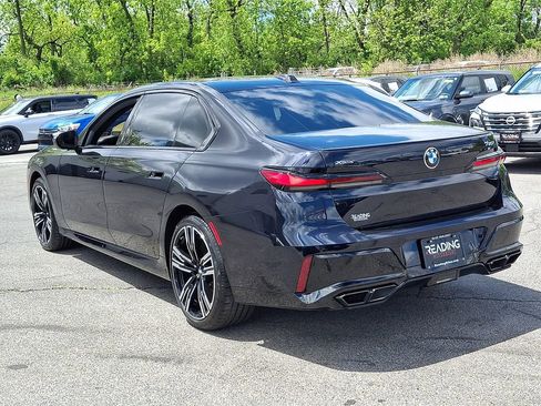 Used 2023 BMW 760i xDrive w/ Executive Package AWD/4WD image 7
