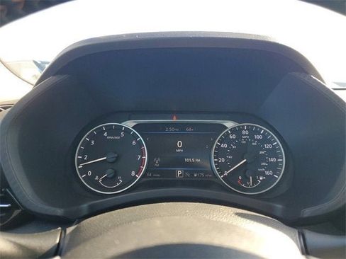 New 2025 Nissan Sentra SR w/ SR Premium Package image 10