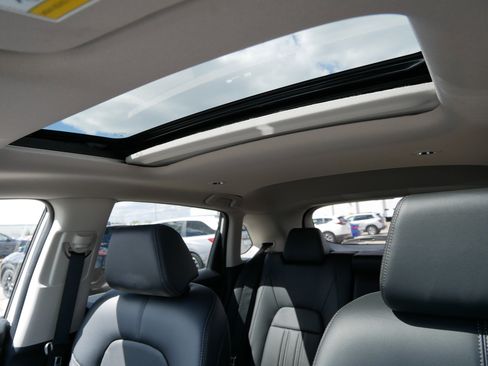 Certified 2024 Honda HR-V EX-L image 33