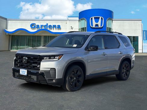 New 2026 Honda Pilot Black Edition image 3