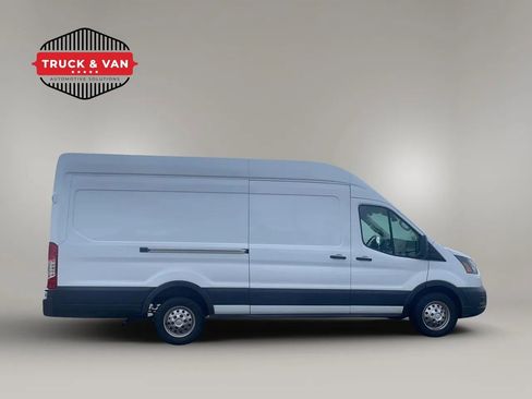 Used 2023 Ford Transit 250 148 High Roof Extended AWD w/ Load Area Protection Package image 7