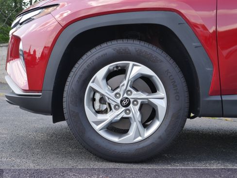 Used 2024 Hyundai Tucson SE AWD/4WD image 11