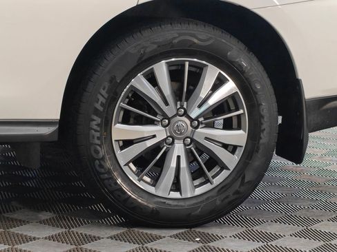 Used 2019 Nissan Pathfinder SV AWD/4WD image 53