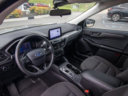 Used 2024 Ford Escape Active w/ Cold Weather Package FWD image 6