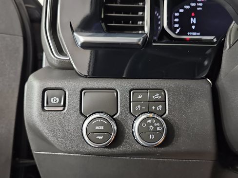 Used 2026 GMC Sierra 1500 SLT RWD image 23