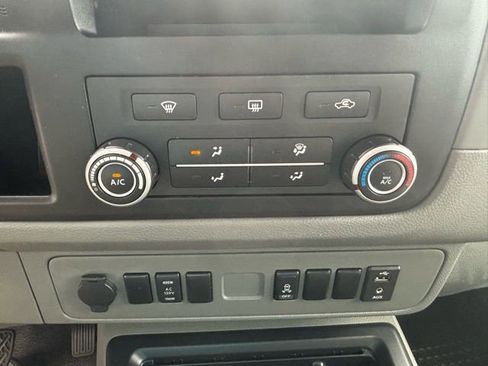 Used 2015 Nissan NV 2500 SL w/ Technology Package image 18