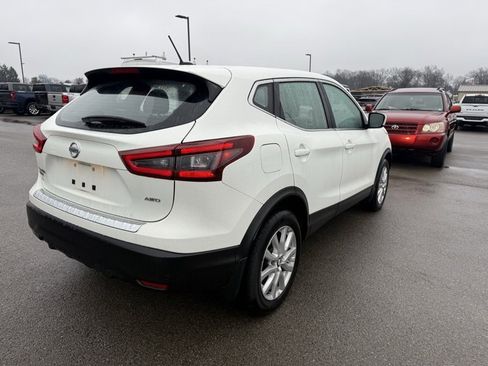 Used 2021 Nissan Rogue Sport S image 6