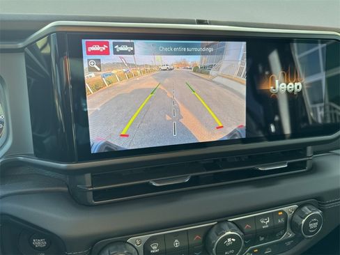 New 2026 Jeep Gladiator Rubicon image 13