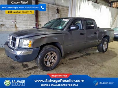 Used 2005 Dodge Dakota SLT