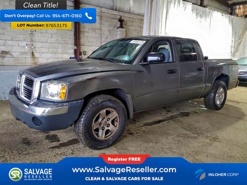 Used 2005 Dodge Dakota SLT image 1