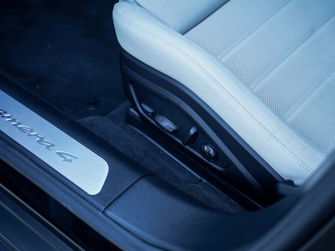 New 2026 Porsche Panamera 4 image 18