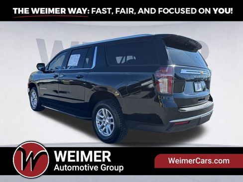 Used 2022 Chevrolet Suburban LT AWD/4WD image 8