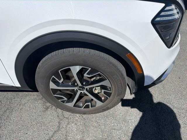 Certified 2024 Kia Sportage EX AWD/4WD image 27