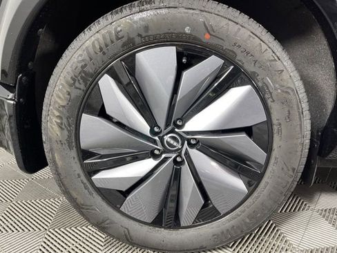 Used 2024 Nissan Ariya AWD image 15