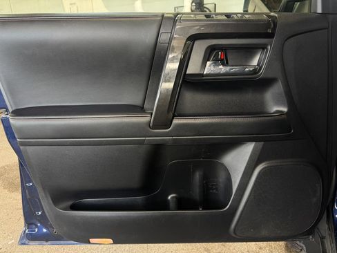 Used 2024 Toyota 4Runner TRD Off-Road AWD/4WD image 10
