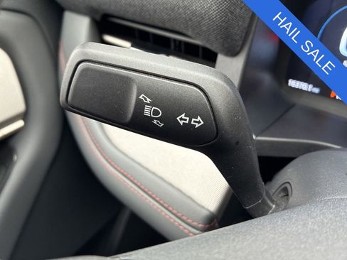 Used 2025 Ford Explorer Active AWD/4WD image 30