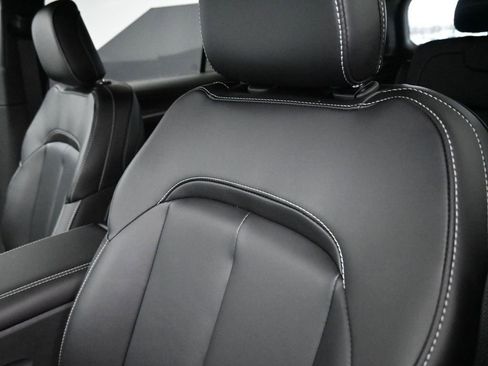 New 2025 Jeep Grand Cherokee L Limited w/ Trailer Tow Package image 20