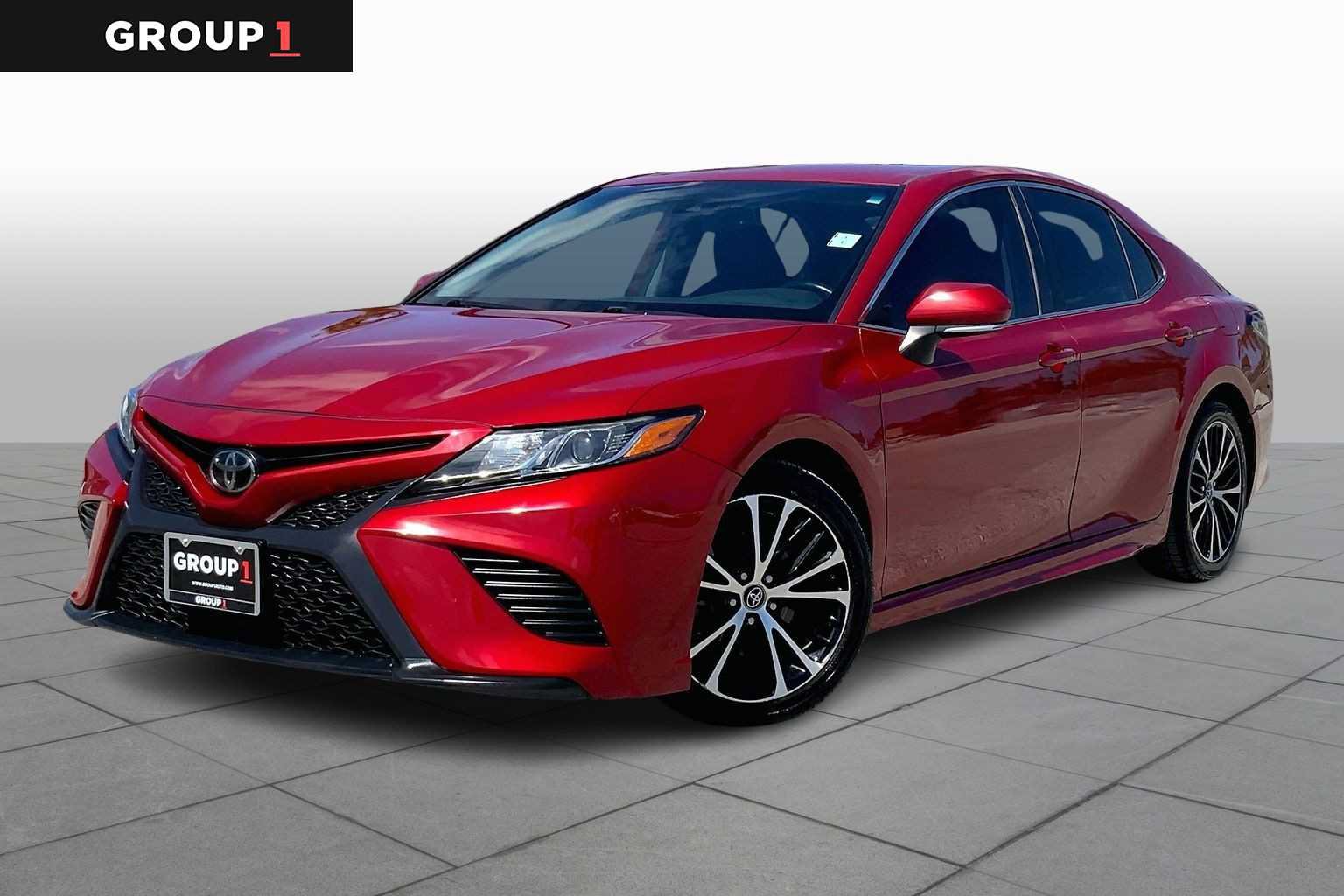 Used 2019 Toyota Camry SE w/ Convenience Package FWD image 1