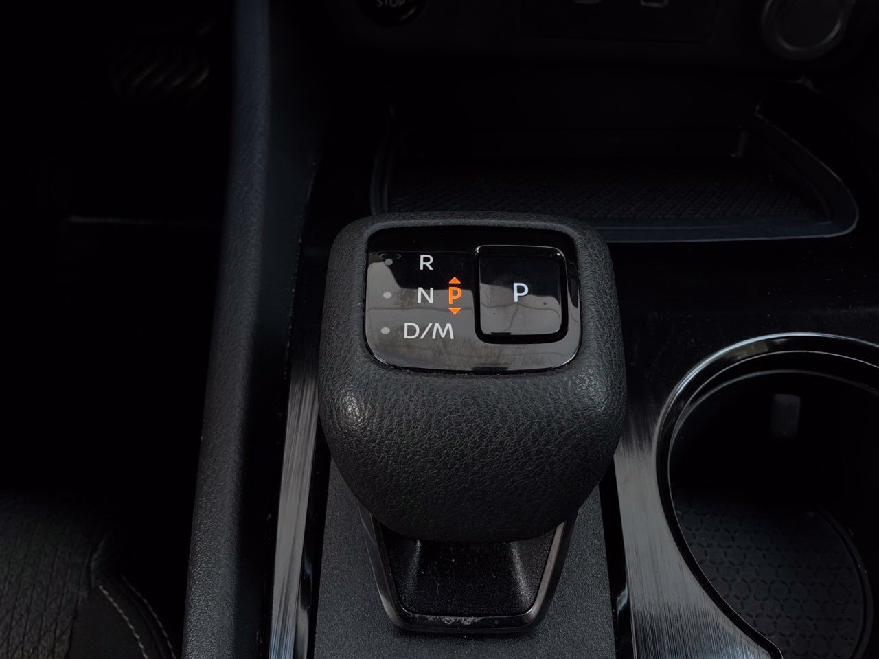 Used 2025 Nissan Rogue SV FWD image 27