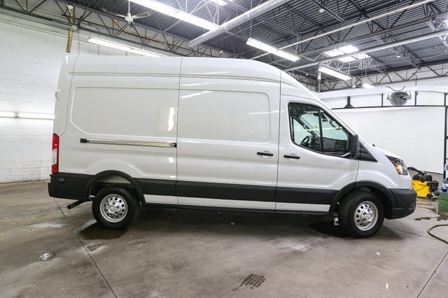 Used 2025 Ford Transit 250 148 High Roof AWD image 12
