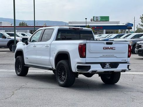 Used 2024 GMC Sierra 1500 AT4 w/ Technology Package AWD/4WD image 6