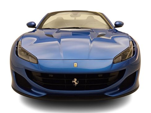 Used 2019 Ferrari Portofino image 2