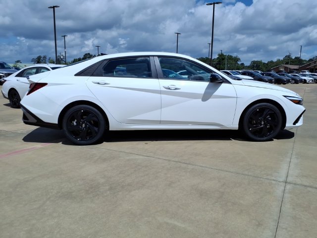 New 2026 Hyundai Elantra Sport FWD image 2