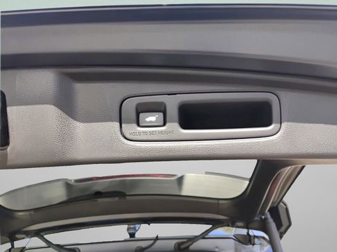 Used 2023 Honda CR-V EX-L image 13