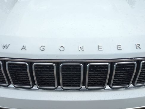 Used 2023 Jeep Wagoneer 2WD image 13