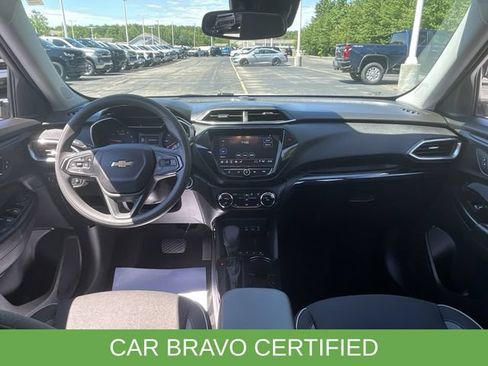 Certified 2023 Chevrolet TrailBlazer LT w/ Convenience Package FWD image 19