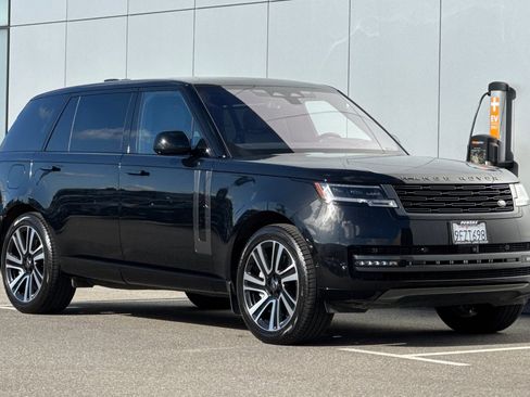 Certified 2023 Land Rover Range Rover Long Wheelbase SE AWD/4WD image 7