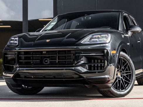 Certified 2025 Porsche Cayenne E-Hybrid AWD/4WD image 7