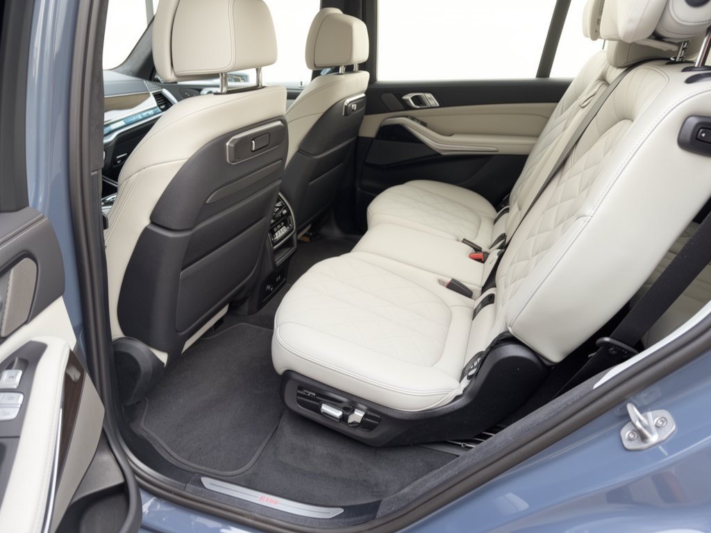 Certified 2026 BMW X7 xDrive40i AWD/4WD image 25