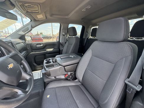 Used 2023 Chevrolet Silverado 1500 Custom RWD image 17