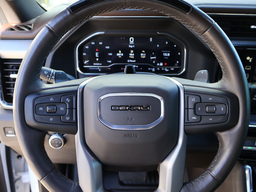 Used 2024 GMC Sierra 1500 Denali AWD/4WD image 32