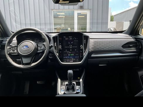 Certified 2025 Subaru Forester Premium AWD/4WD image 4