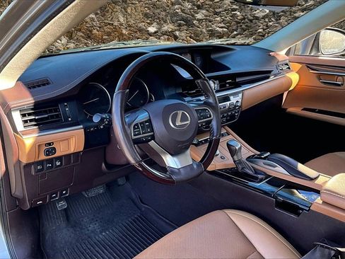Used 2018 Lexus ES 350 image 12