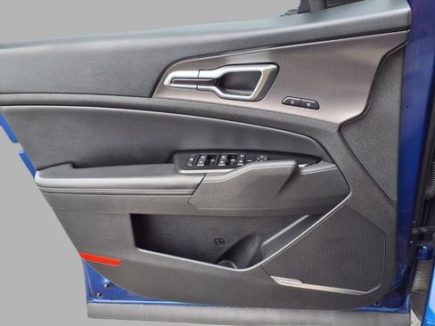 Used 2023 Kia Sportage SX image 17