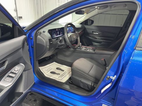 Used 2026 Nissan Sentra SR w/ Floor Mat Package image 16